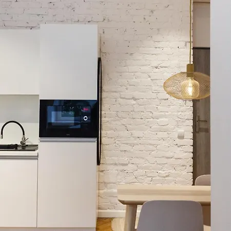 Апартаменти Sympatyczne Z Palma Areka / A With Areka Palm Tree