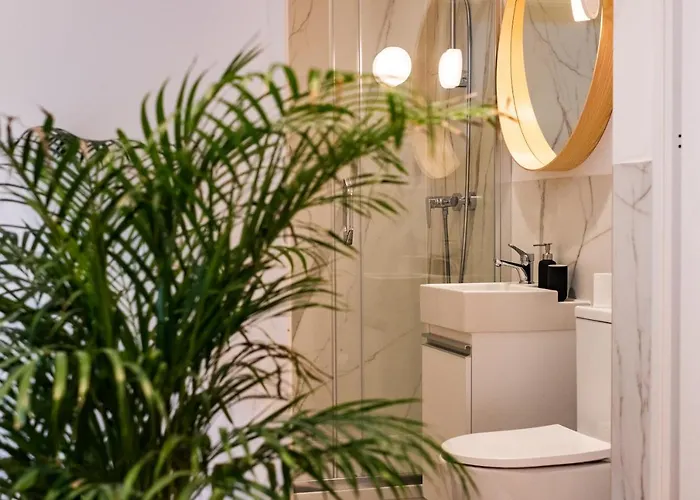 Sympatyczne Z Palma Areka / A With Areka Palm Tree Апартаменти